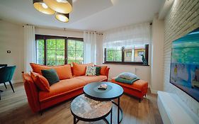 Dolina Wikingów-apartament typu Suite Deluxe z 16 m tarasem w ogrodzie, miejscem w garażu i dostępem do strefy Wellness